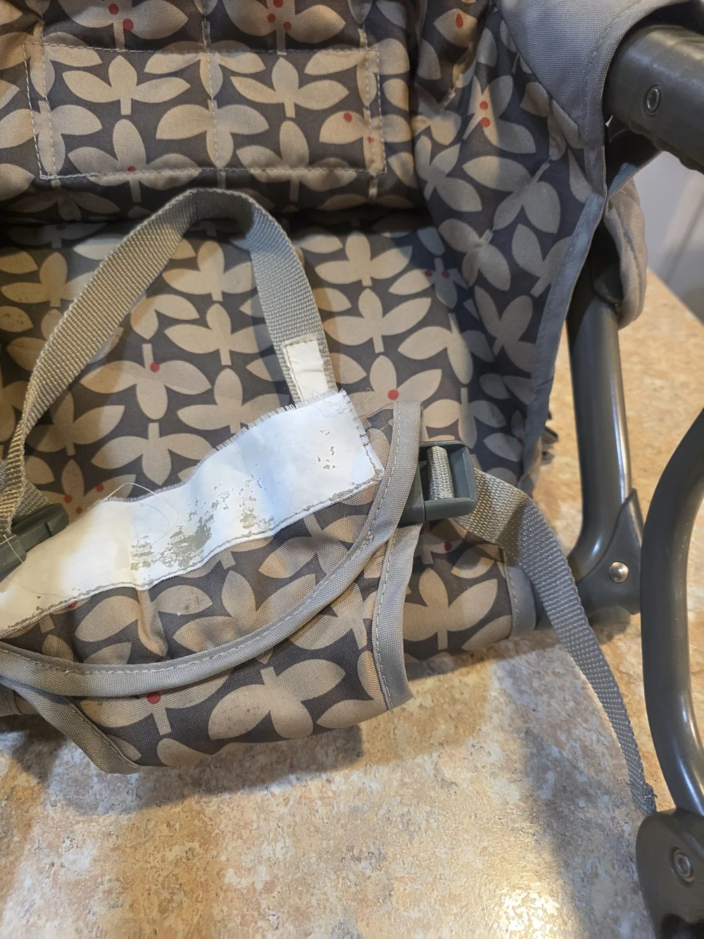Portable Booster Chair - Picture 3 of 5